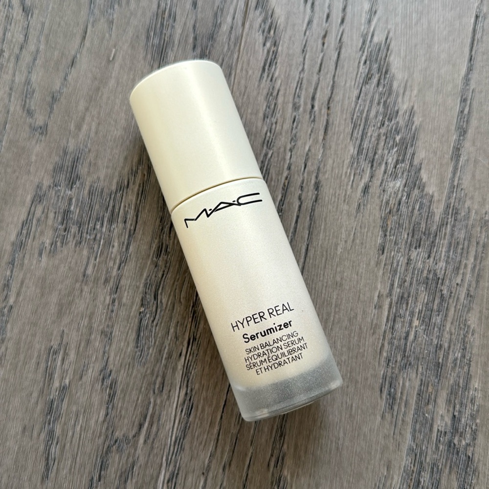 🆕 MAC Hyper Real Serumizer